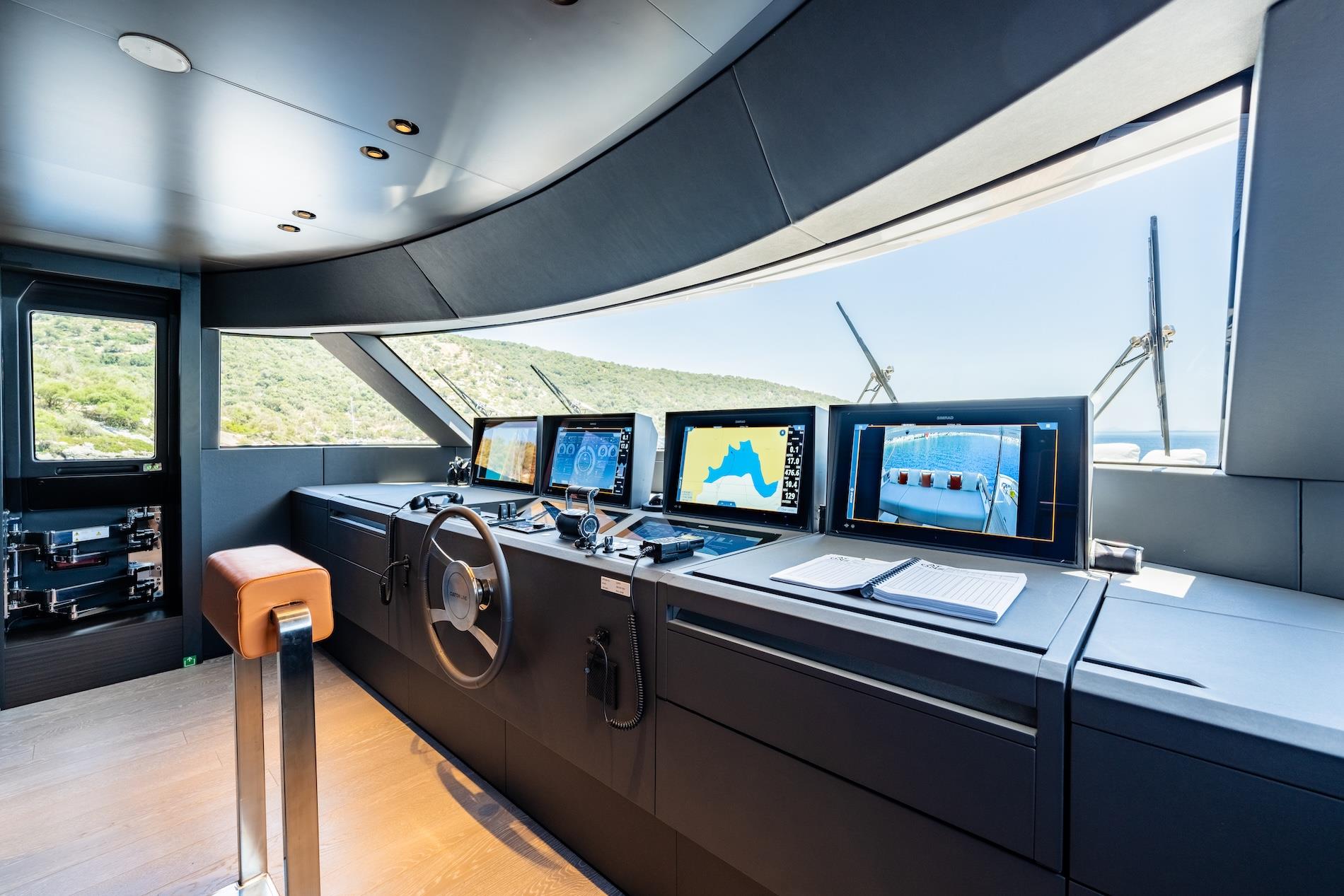 2024 CUSTOM LINE NAVETTA 30 